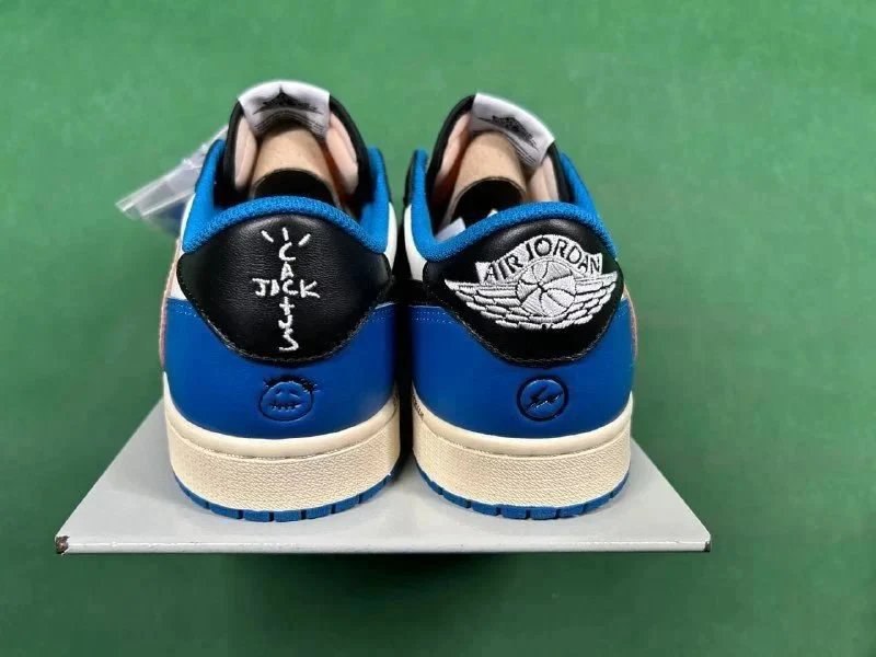  AJ1 X Travis Scott（33+ Styles）